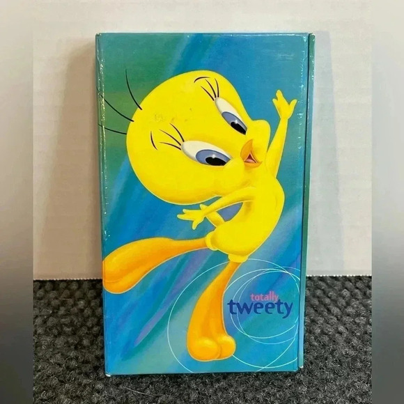 Warner Bros. Other - Vintage Tweety Bird Organizer 1999 Notes Agenda Address Book Totally Tweety